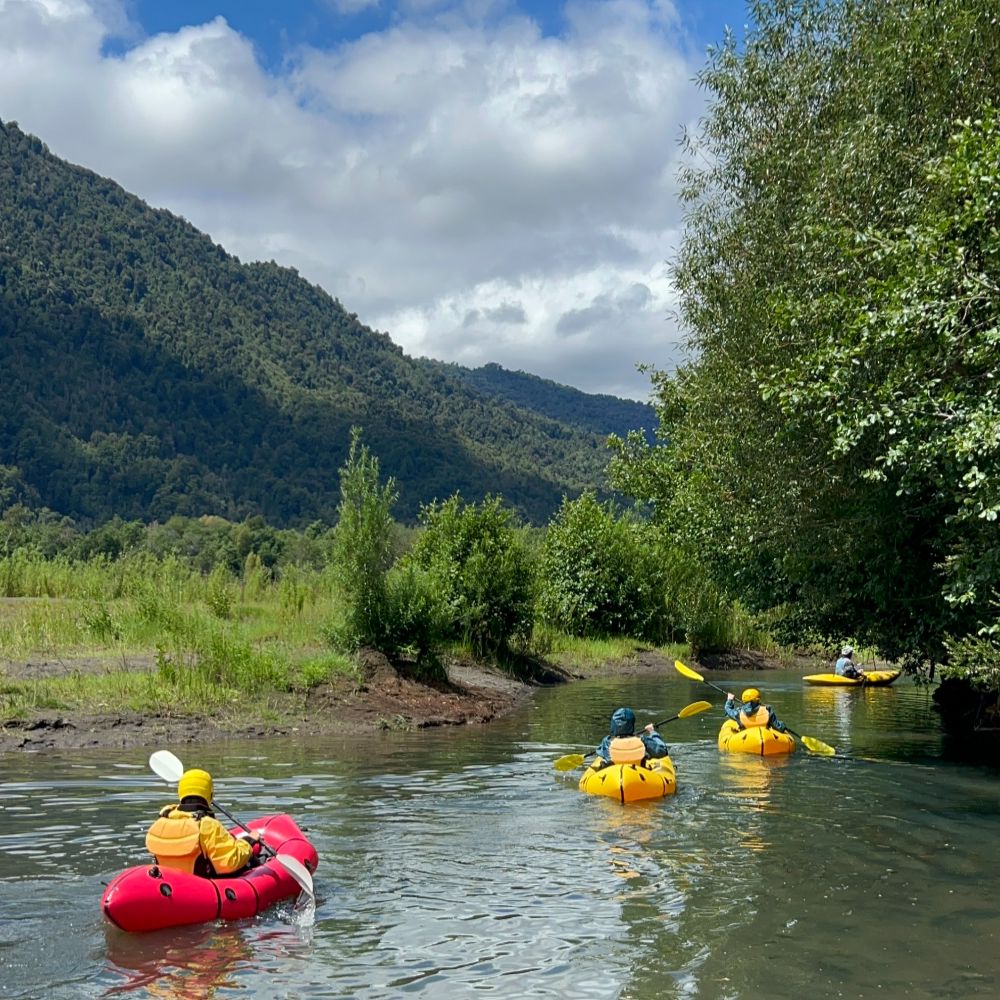 PACKRAFTING Tour en el Río Petrohue